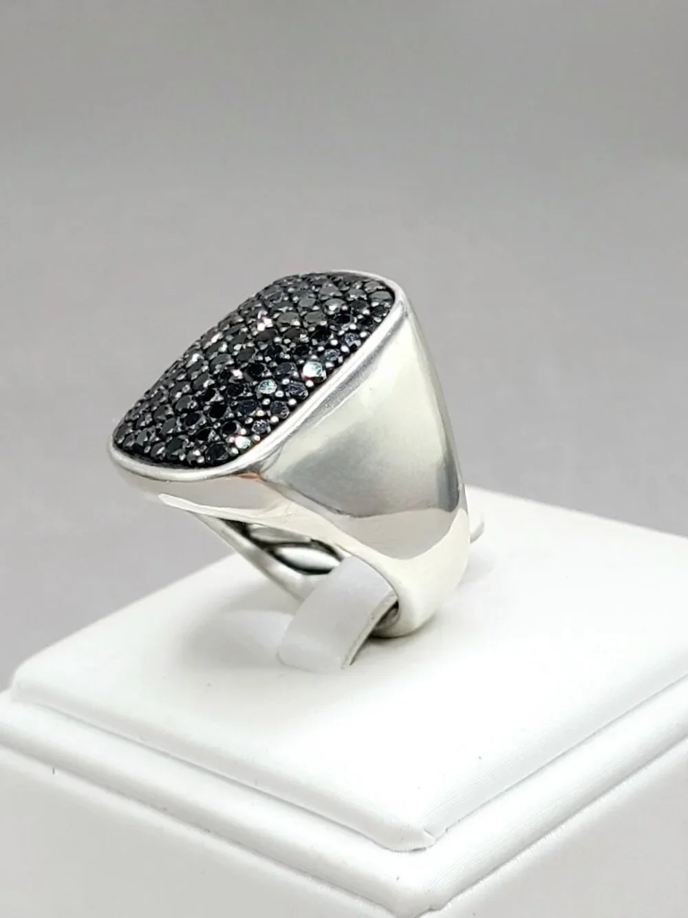 David Yurman Rectangular Pave Signet Ring w/ Pavé Black Diamonds - 25mm - Size 9